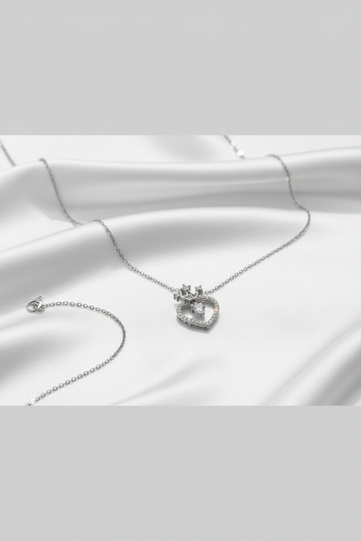 Silver Quene Heart Pendant