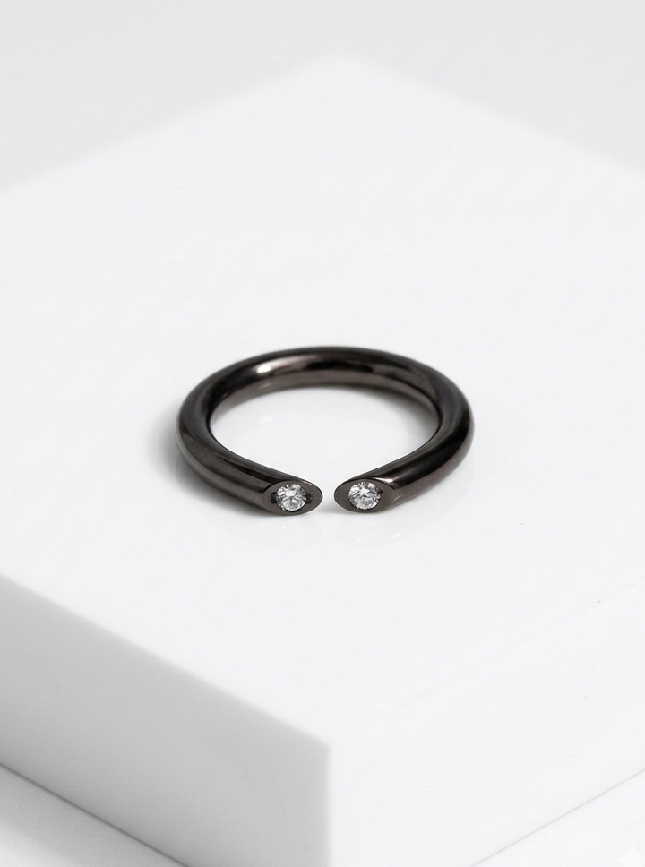 Black Silver Ama Ring (adjustable size)