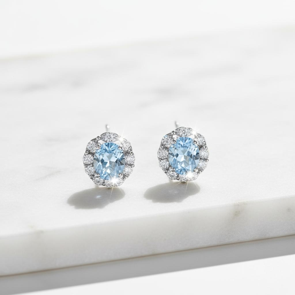 Quene R-Cut Skyblue Silver Stud Earrings