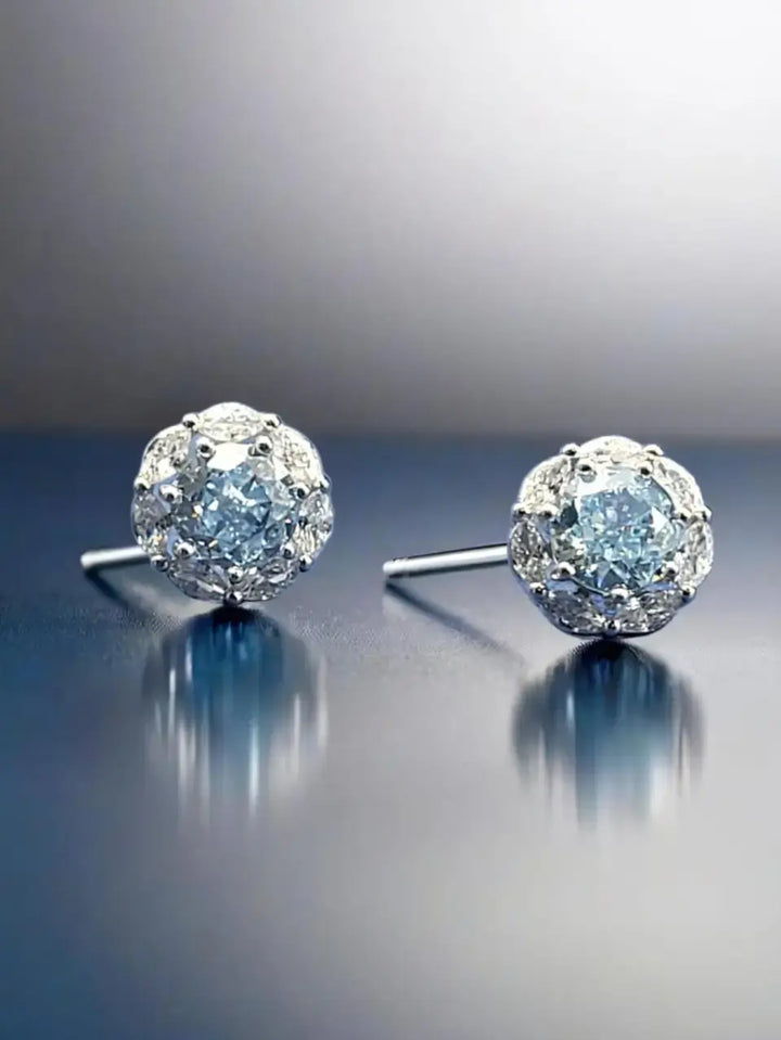 Quene R-Cut Skyblue Silver Stud Earrings