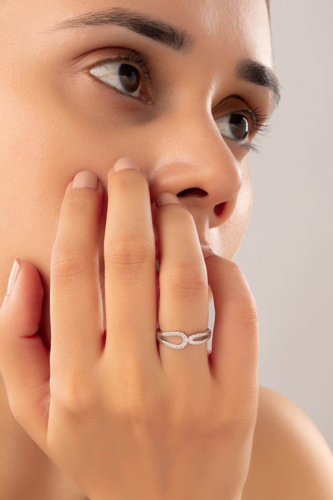 Silver Stone Magncia Ring