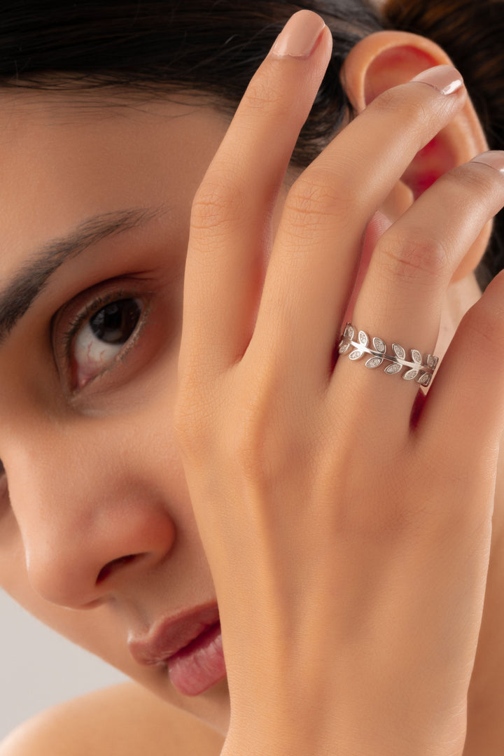 Silver Leafy Ring