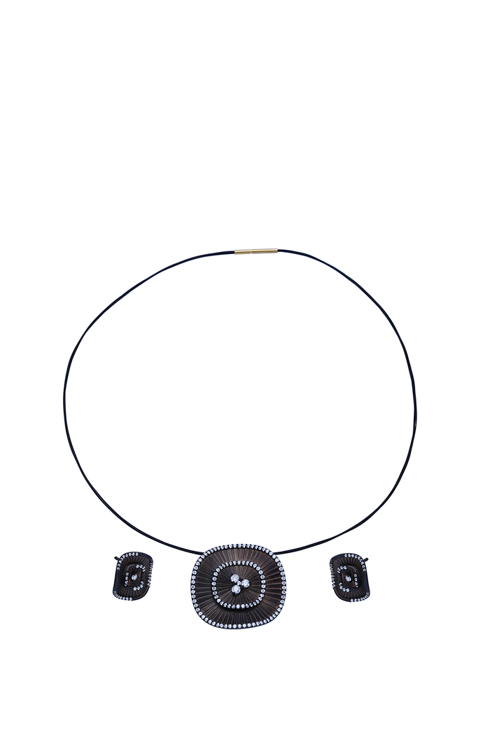 Black Silver Waly Set