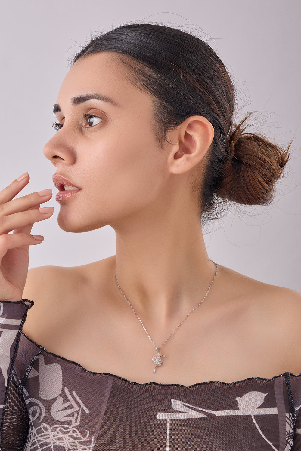 Silver Dancing Quene Pendant