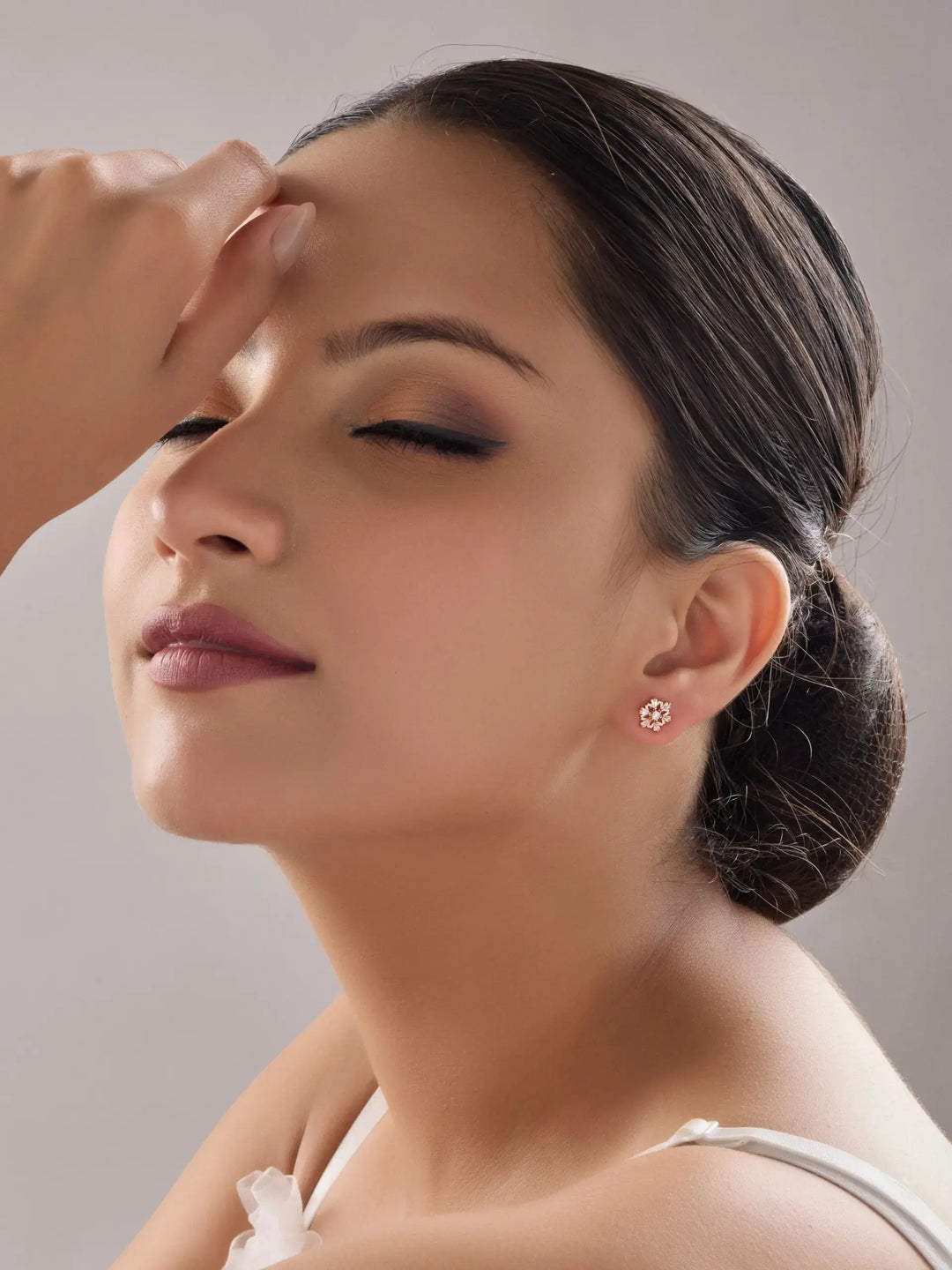 Star Rosy Silver Stud Earrings