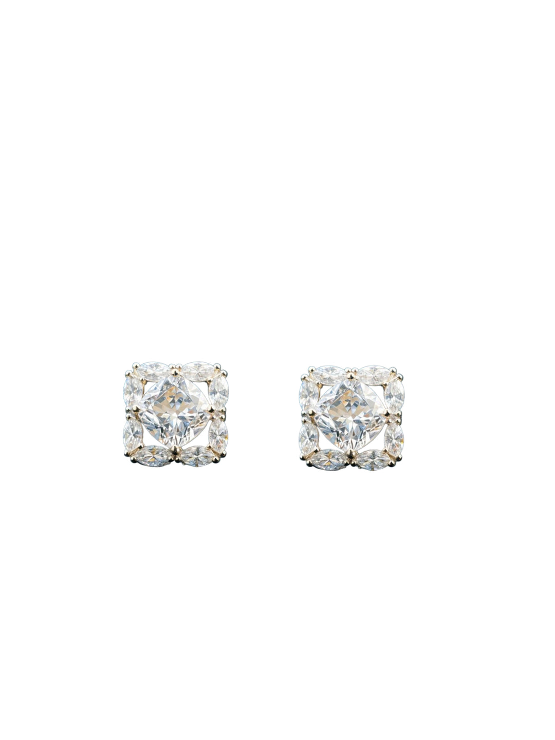 Quene of Venice Silver Stud Earrings