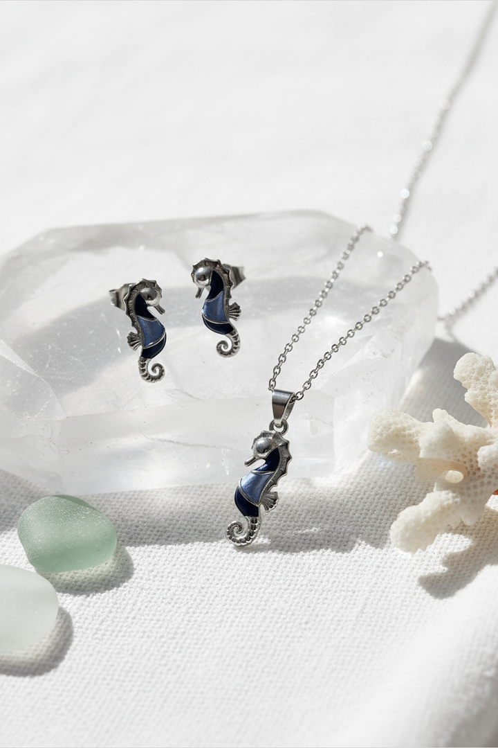 Silver Sea Horse Pendant Set