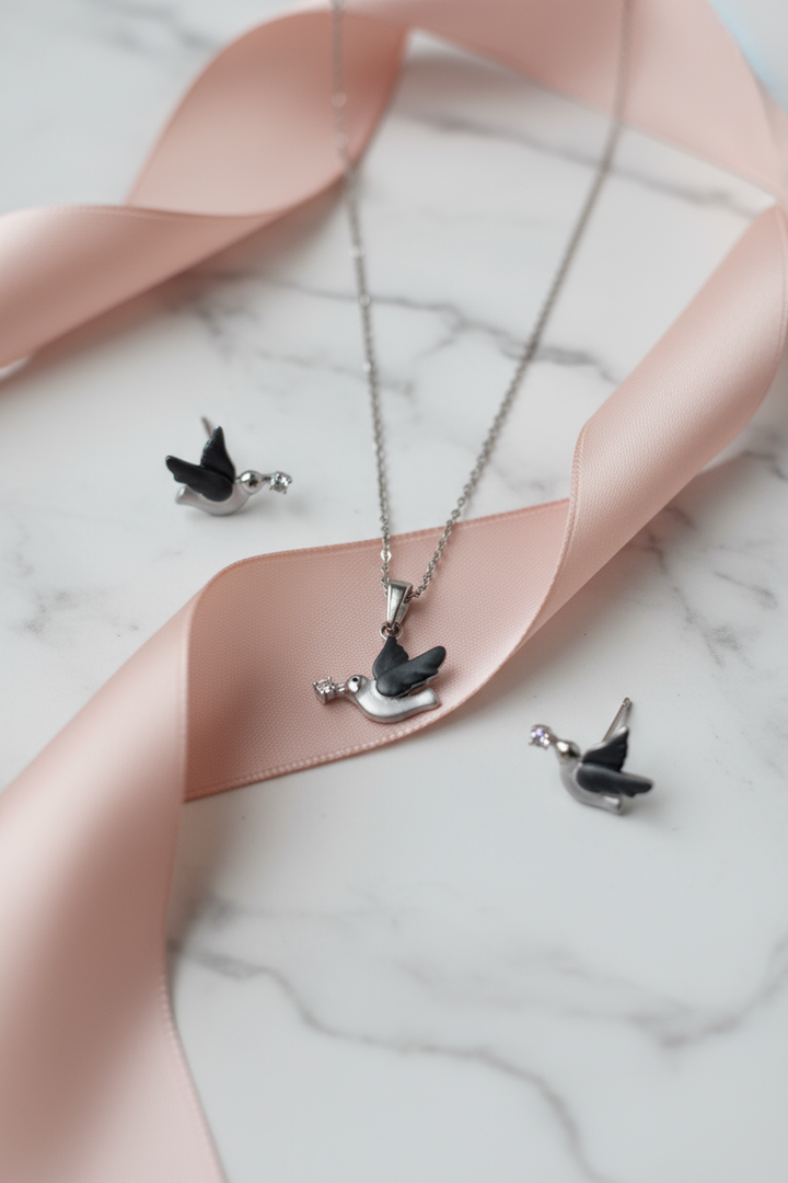 Silver Flamingo Pendant Set
