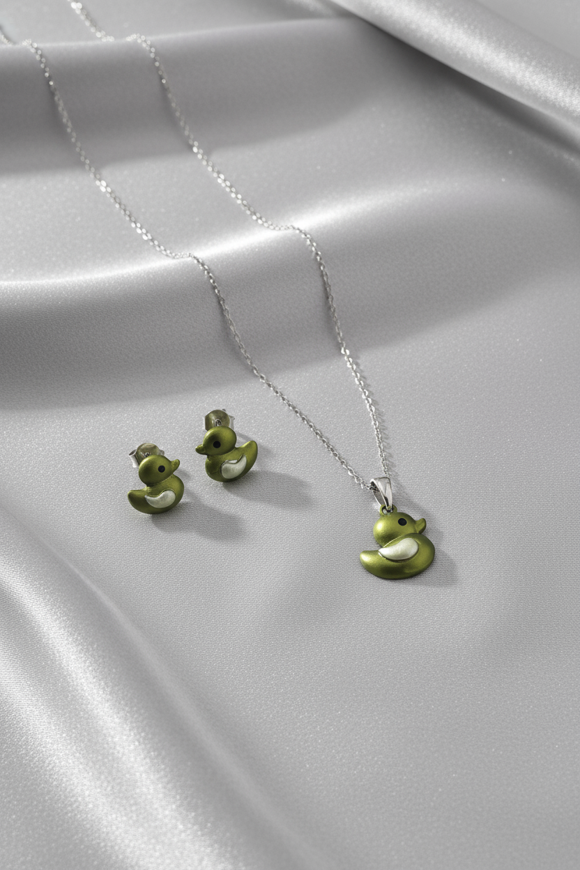 Silver Green Duck Pendant Set