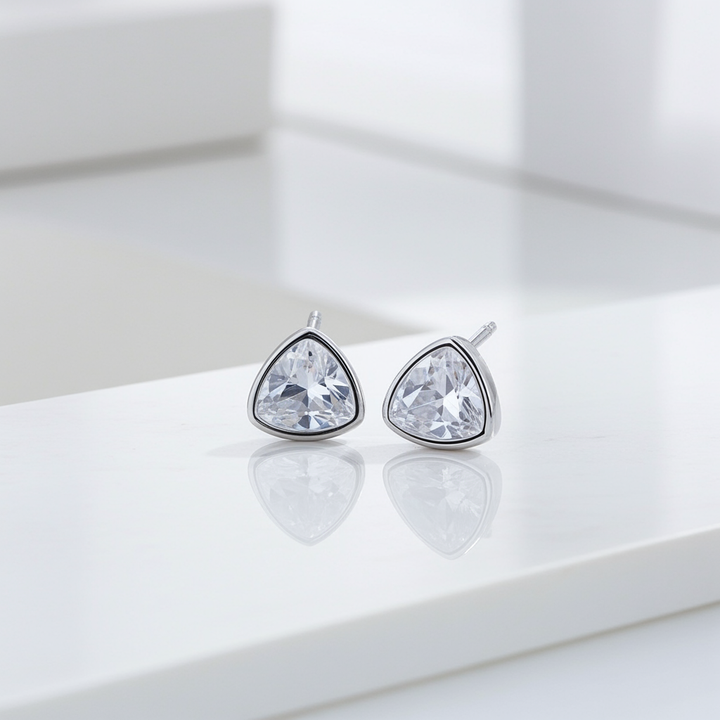Quene T-Cut Silver Stud Earrings