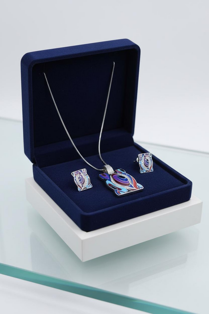 Silver Picaso Pendant Set