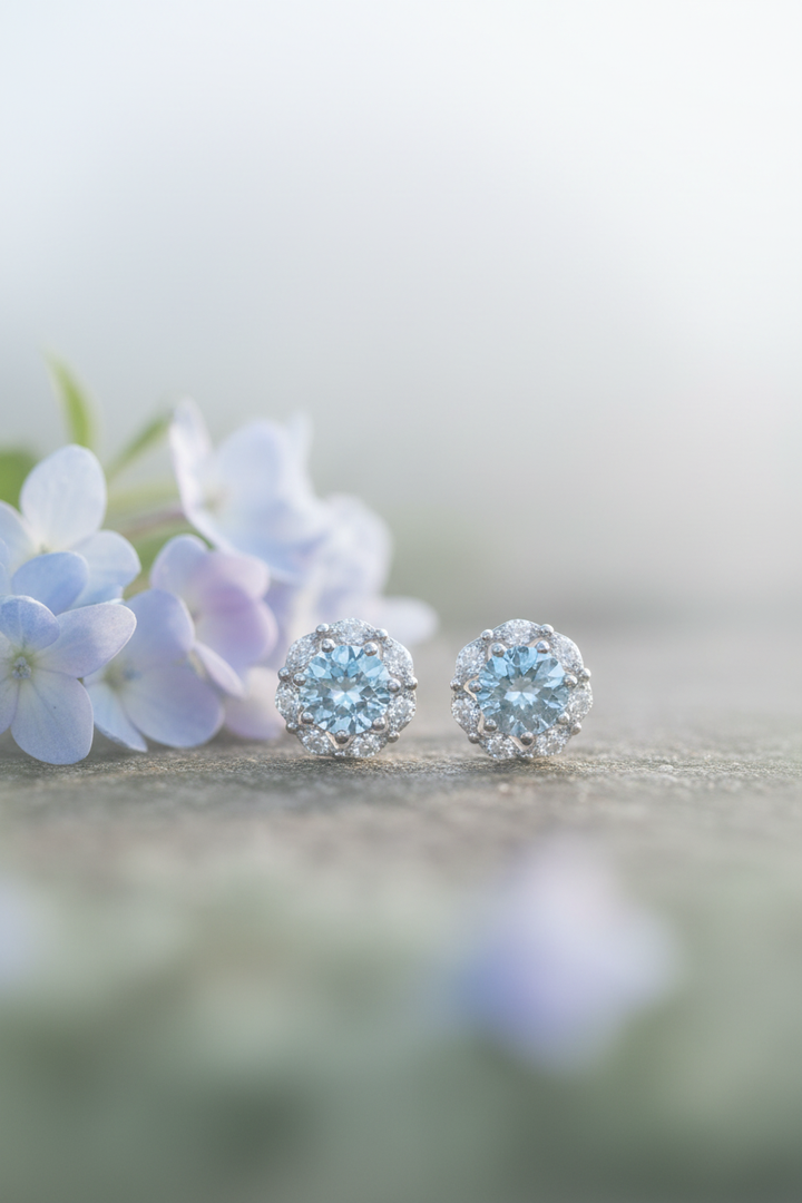 Quene R-Cut Skyblue Silver Stud Earrings