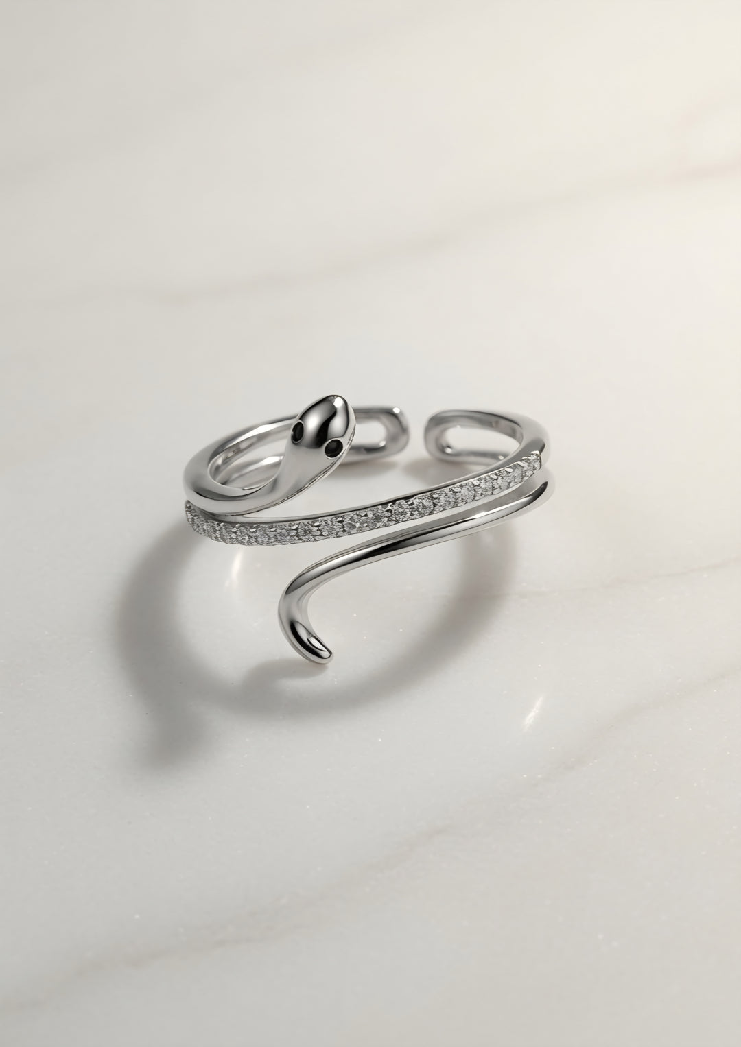 Silver 925 Radiant Snake Ring