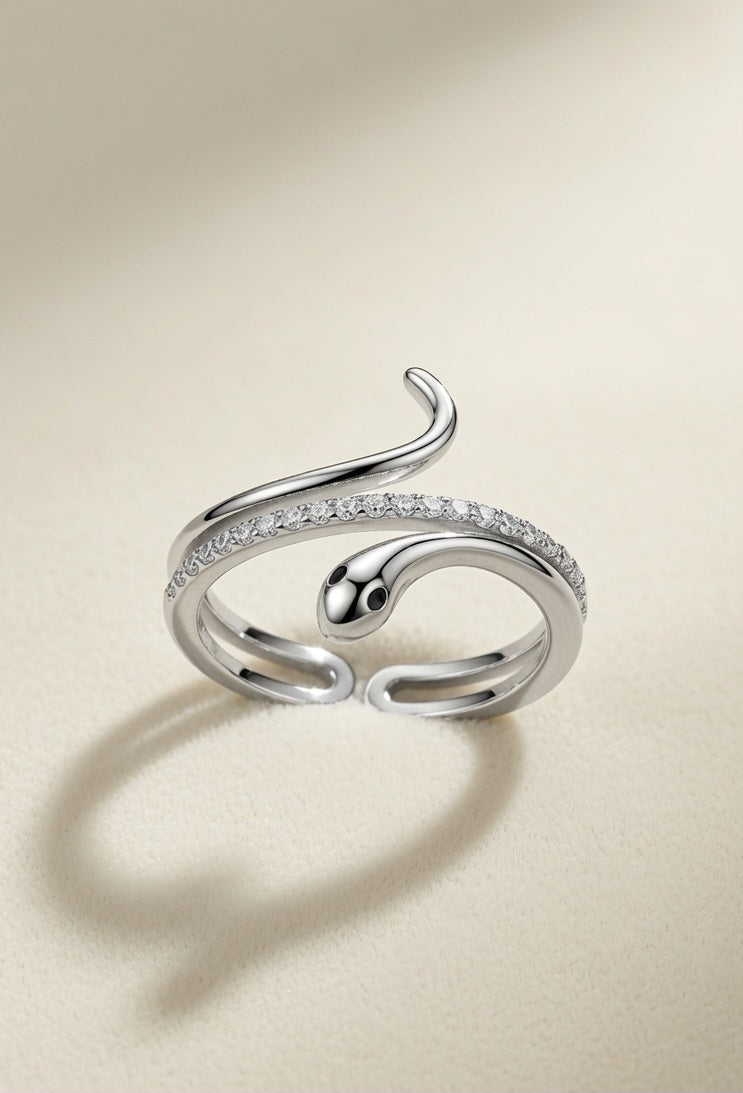 Silver 925 Radiant Snake Ring