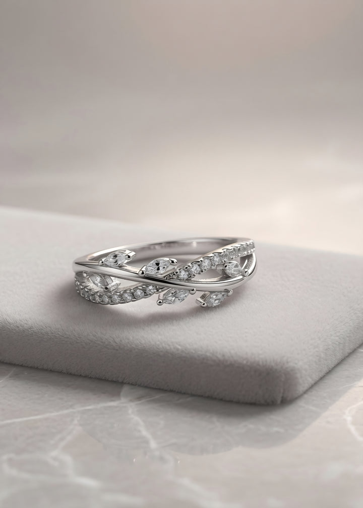 925 Silver Uniquee Ring