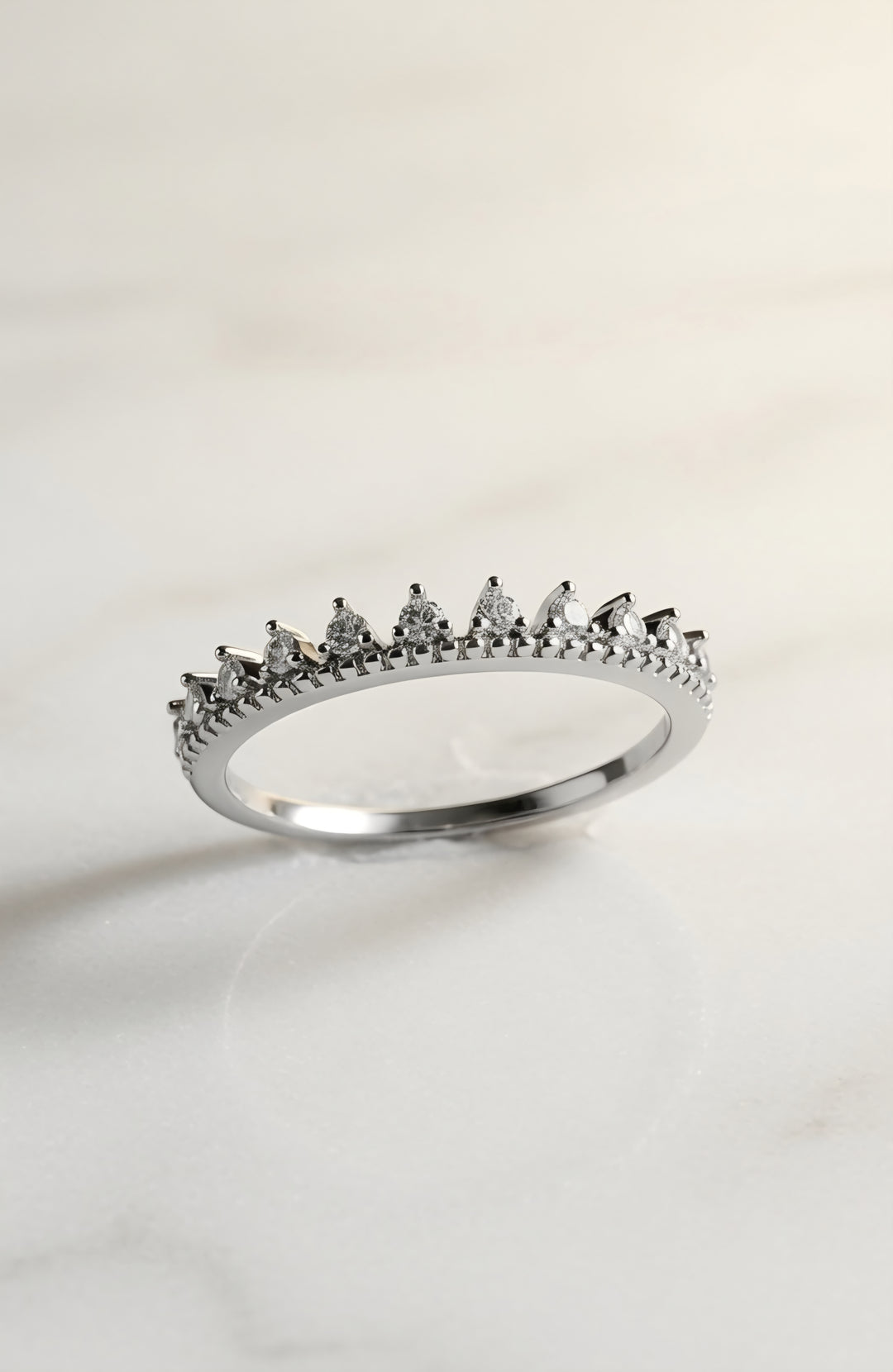 Silver Sleek Horizon Ring