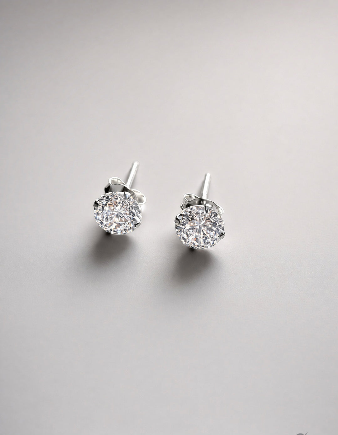 925 Silver Diamond Stud Earrings