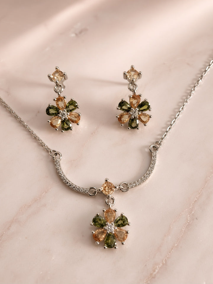 925 Silver Ginnie Pendant Set