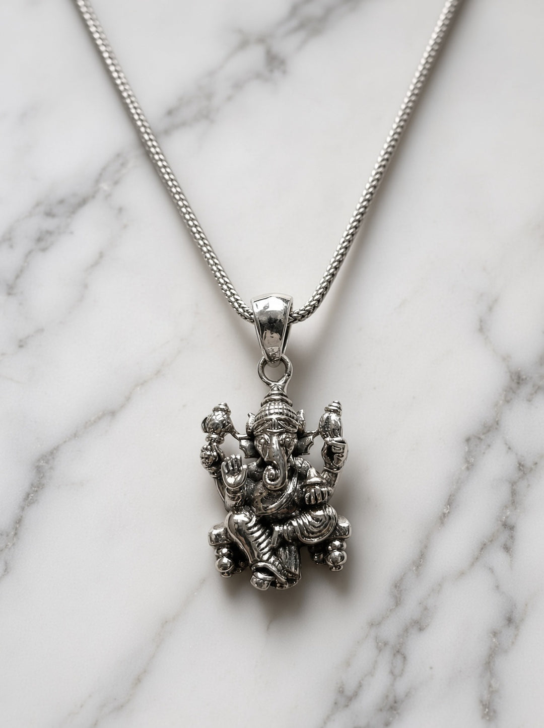 925 Silver Shri Ganesh Pendant (Men) - with Chain