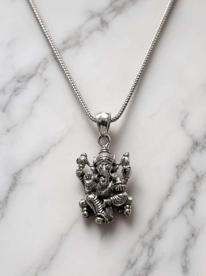 925 Silver Shri Ganesh Pendant (Men) - with Chain