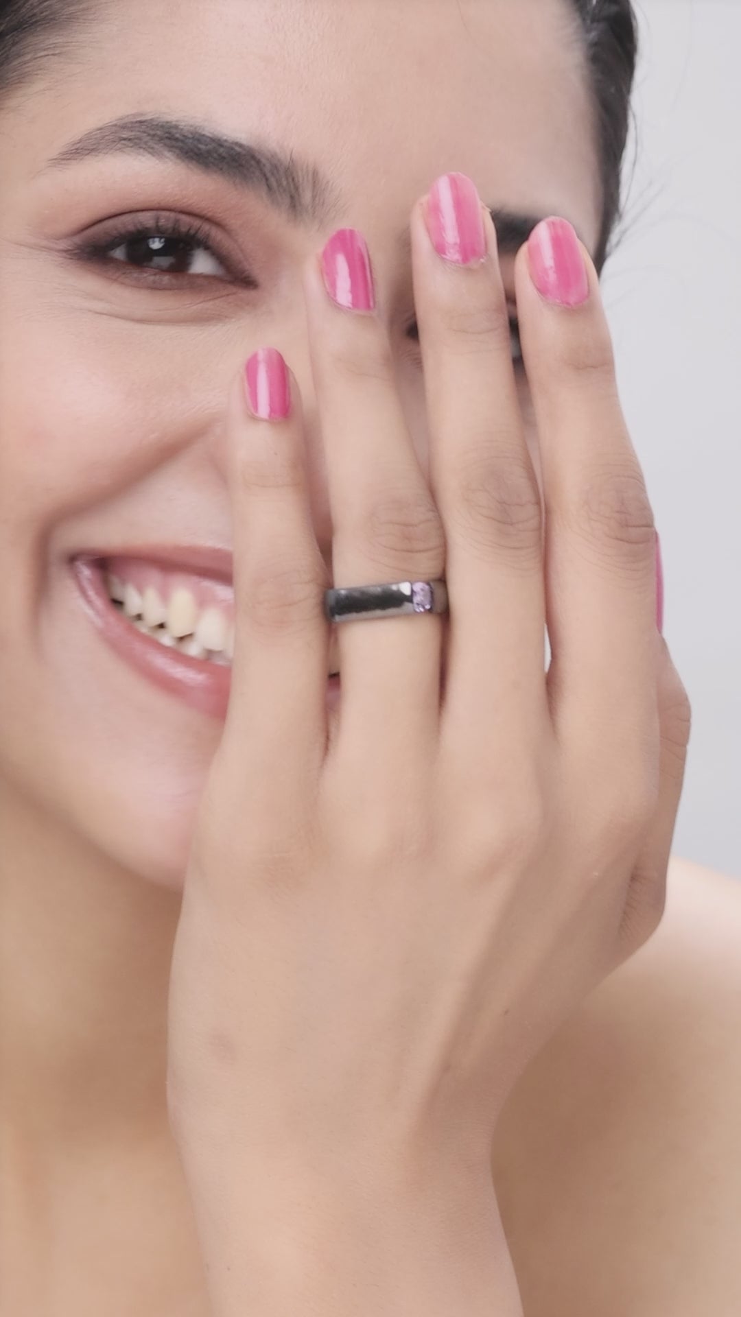 Black Silver Fema Ring