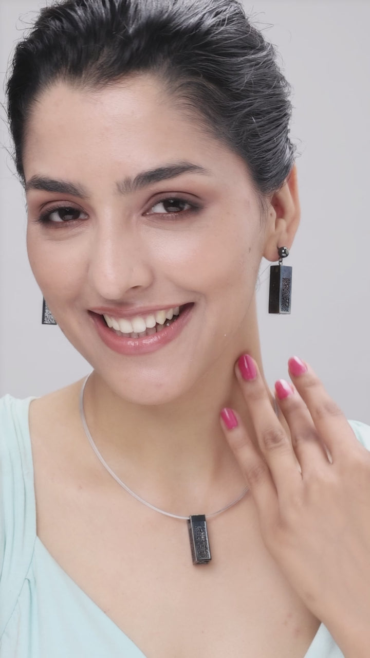 Black Silver B-Minar Set