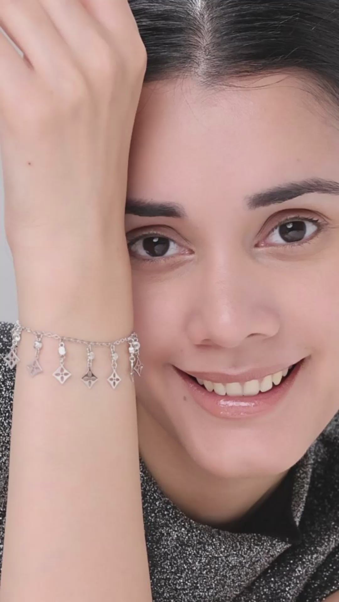 Silver Hanging Square Bracelet
