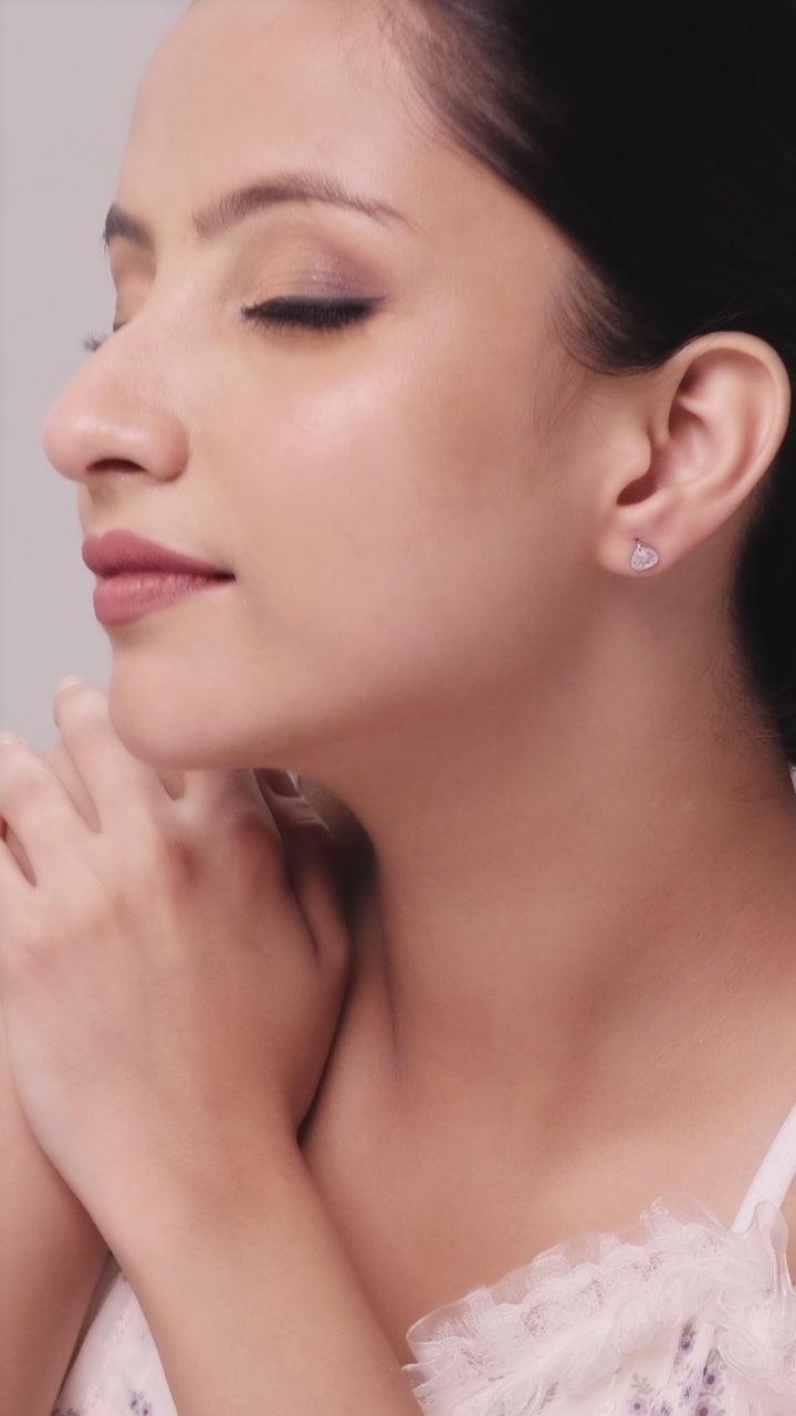 Quene T-Cut Silver Stud Earrings